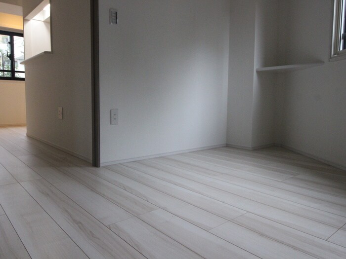 物件内観写真8　(居室)