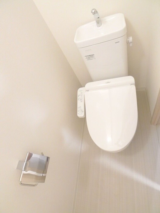 物件内観写真14　(トイレ)