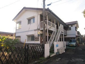 グレイデス三王外観写真