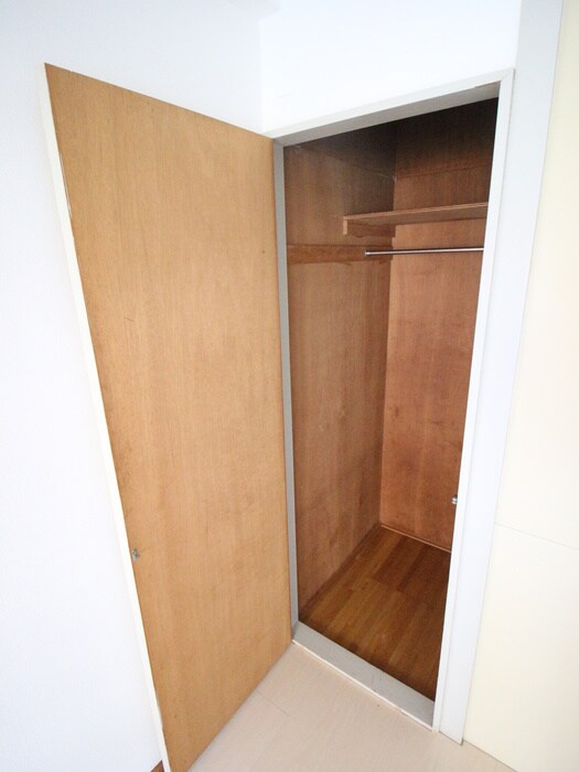 物件内観写真12　(収納)