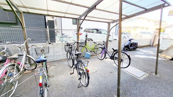 バイク置き場