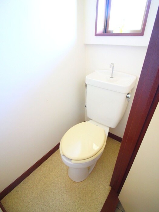 物件内観写真12　(トイレ)