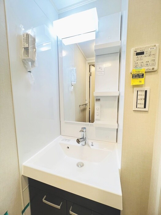 物件内観写真13　(洗面)