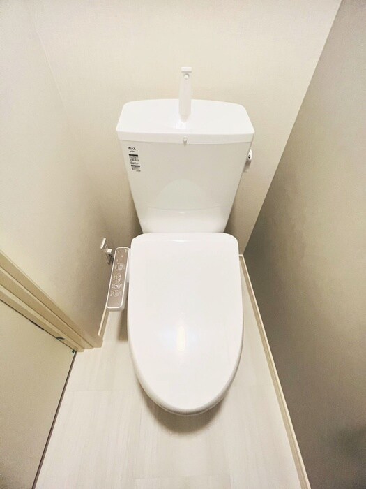 物件内観写真17　(トイレ)