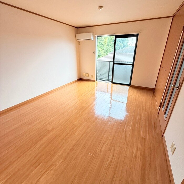 物件内観写真6　(居室)