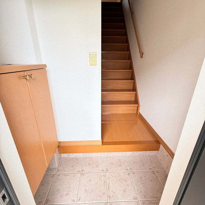 物件内観写真17　(玄関)