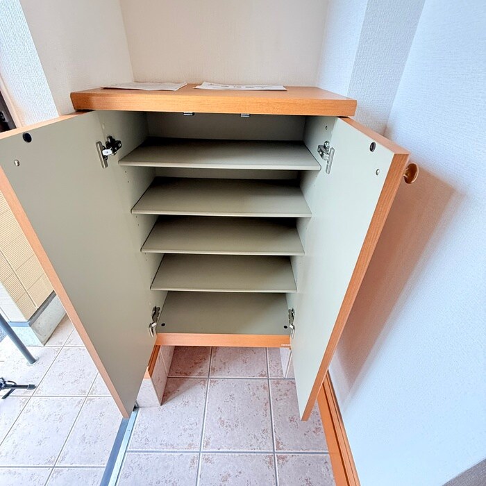 物件内観写真18　(靴箱)