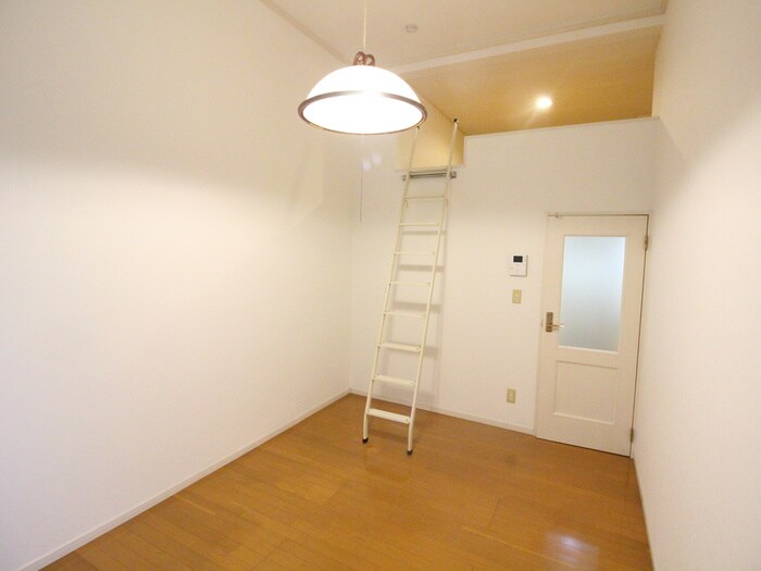 物件内観写真8　(居室)