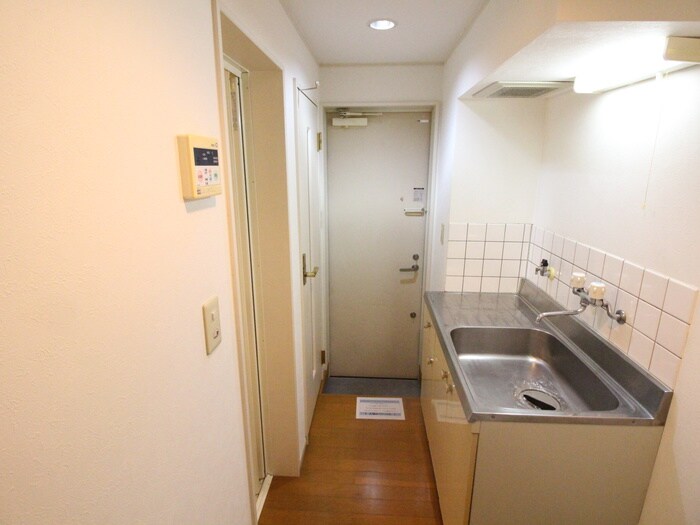 物件内観写真16　(廊下)