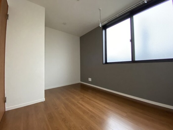 物件内観写真4　(居室)