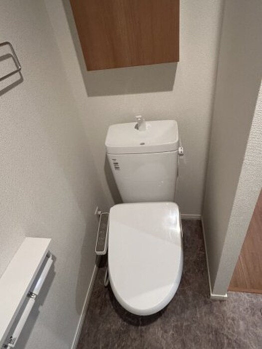 物件内観写真8　(トイレ)