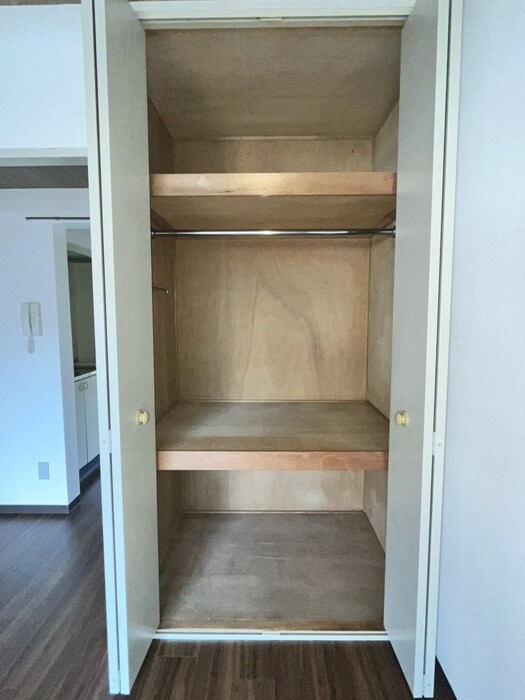 物件内観写真15　(収納)