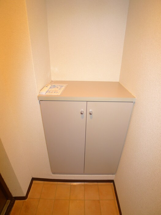 物件内観写真18　(靴箱)
