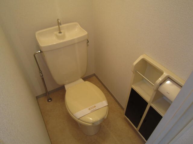 物件内観写真14　(トイレ)