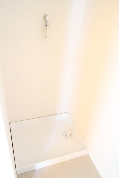 物件内観写真10　(洗濯機置場)