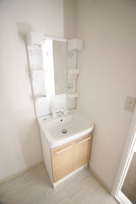 物件内観写真9　(洗面)