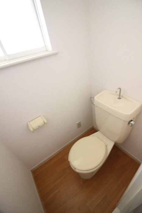 物件内観写真11　(トイレ)