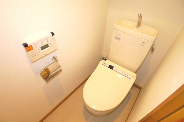 物件内観写真13　(トイレ)