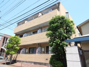 フィロス大屋敷外観写真