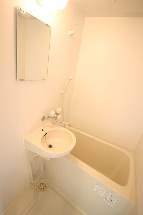 物件内観写真13　(バス／シャワールーム等)