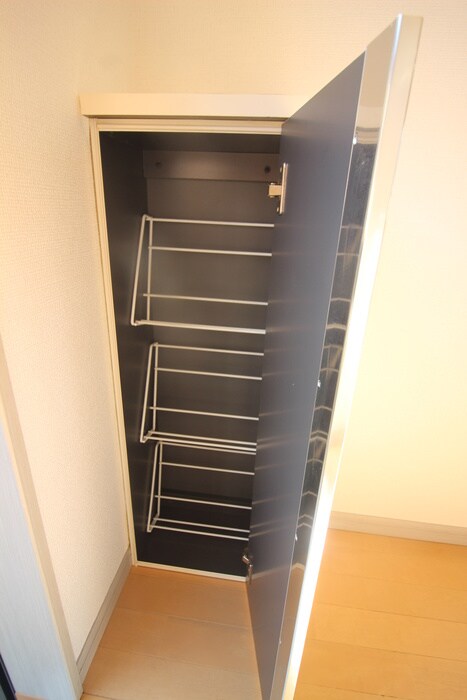 物件内観写真15　(靴箱)