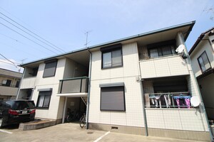 ニュ－イヤ－ハウスⅠ外観写真