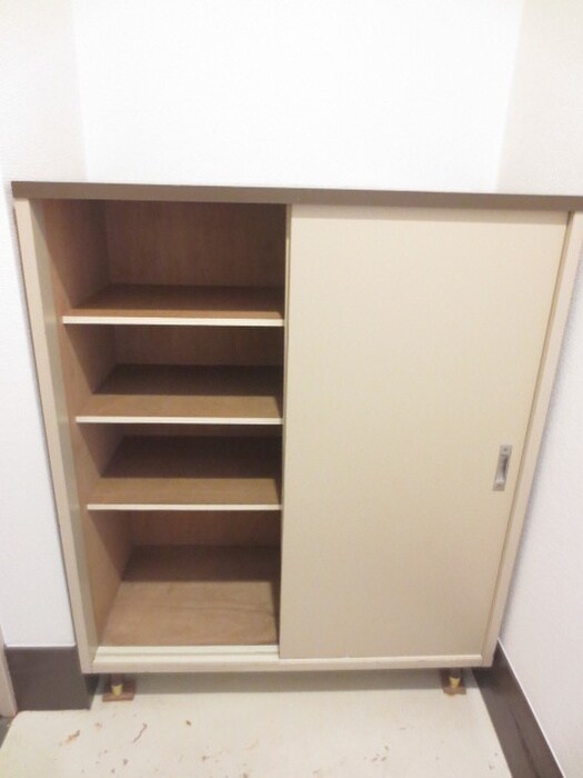 物件内観写真7　(玄関)