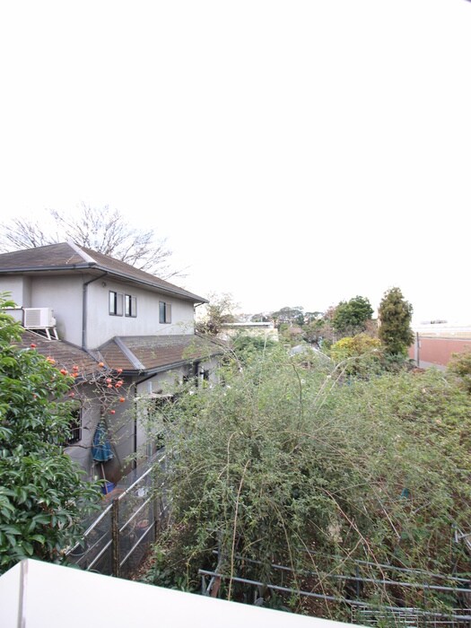 物件内観写真22　(室内からの展望)