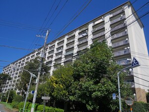 狛江ハイタウン4号棟（110）外観写真