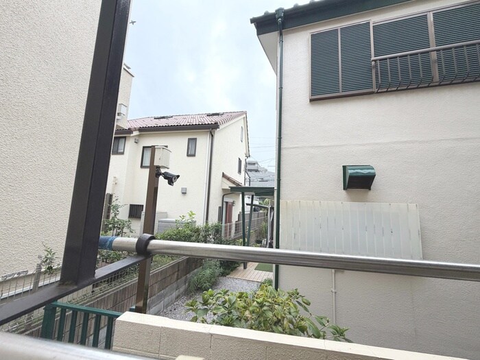 物件内観写真10　(室内からの展望)