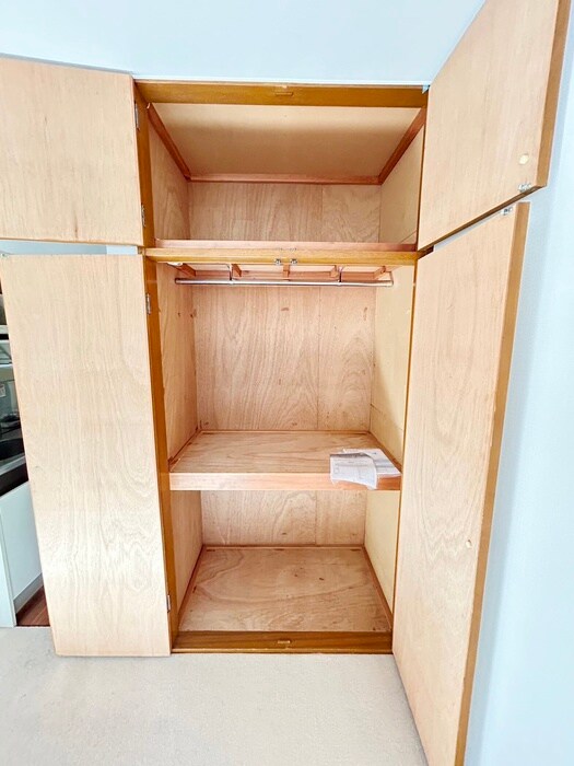 物件内観写真10　(収納)