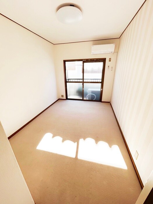 物件内観写真21　(居室)