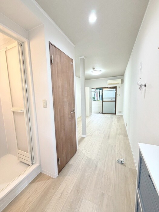 物件内観写真22　(廊下)