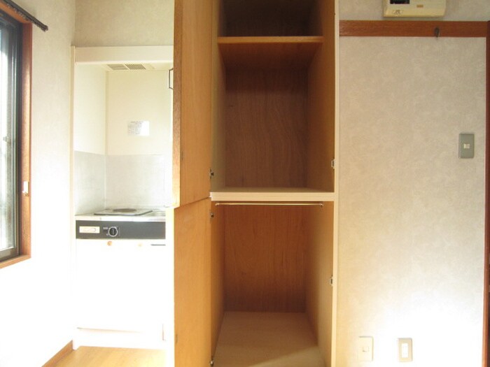 物件内観写真16　(収納)