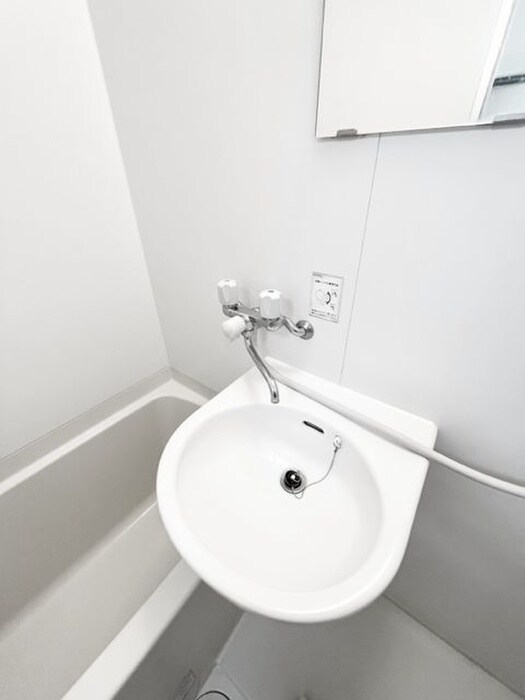 物件内観写真9　(洗面)