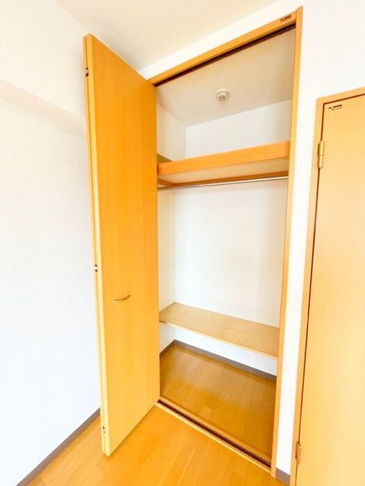 物件内観写真13　(収納)