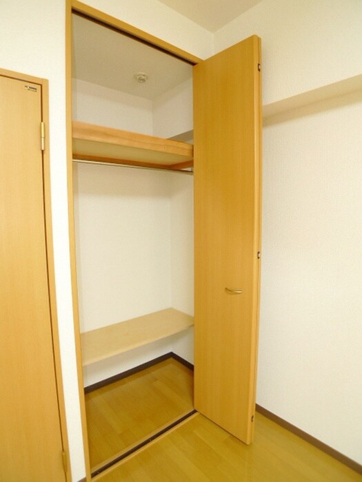 物件内観写真16　(収納)