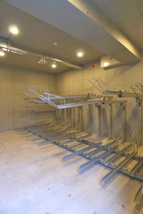 物件外観写真5　(駐輪場)