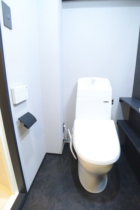 物件内観写真13　(トイレ)