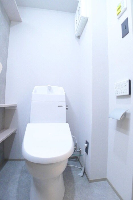 物件内観写真13　(トイレ)