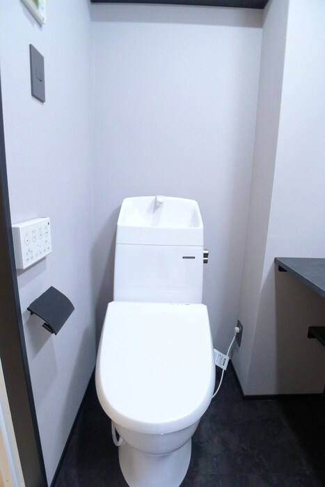 物件内観写真14　(トイレ)