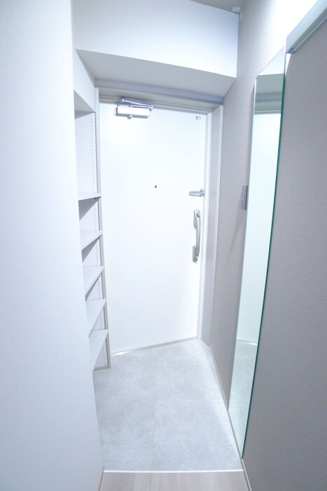 物件内観写真15　(玄関)