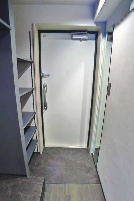 物件内観写真15　(玄関)