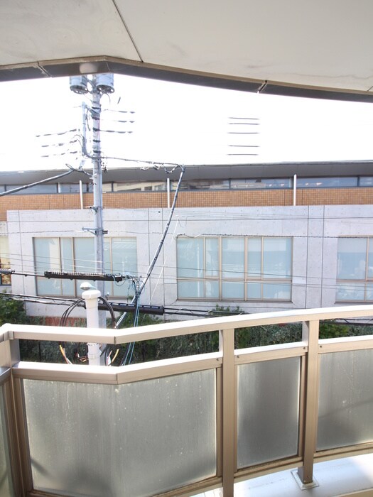 物件内観写真18　(室内からの展望)