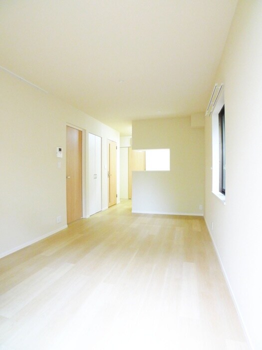 物件内観写真4　(居室)