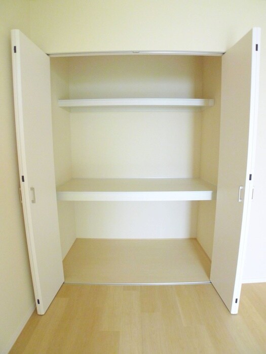 物件内観写真8　(収納)