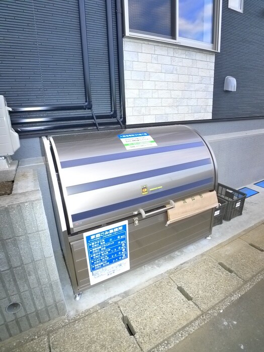 物件外観写真4　(建物設備)