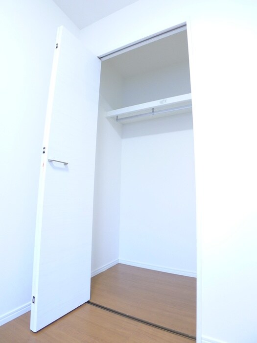 物件内観写真11　(収納)