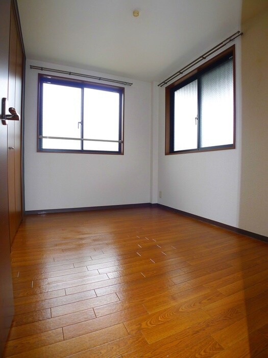 物件内観写真14　(居室)