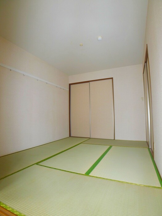 物件内観写真16　(収納)